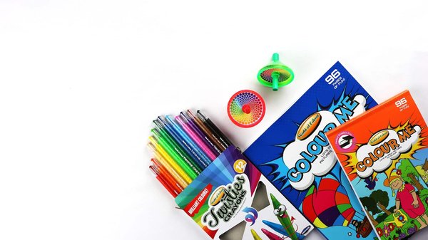 Comment choisir son matériel de coloriage (feutres, crayons, livres, etc.) : tout ce qu'il faut savoir pour débuter