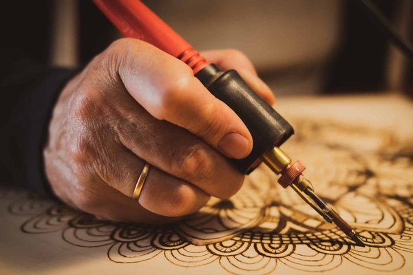 Qu'est-ce que la pyrogravure et comment la réaliser ?